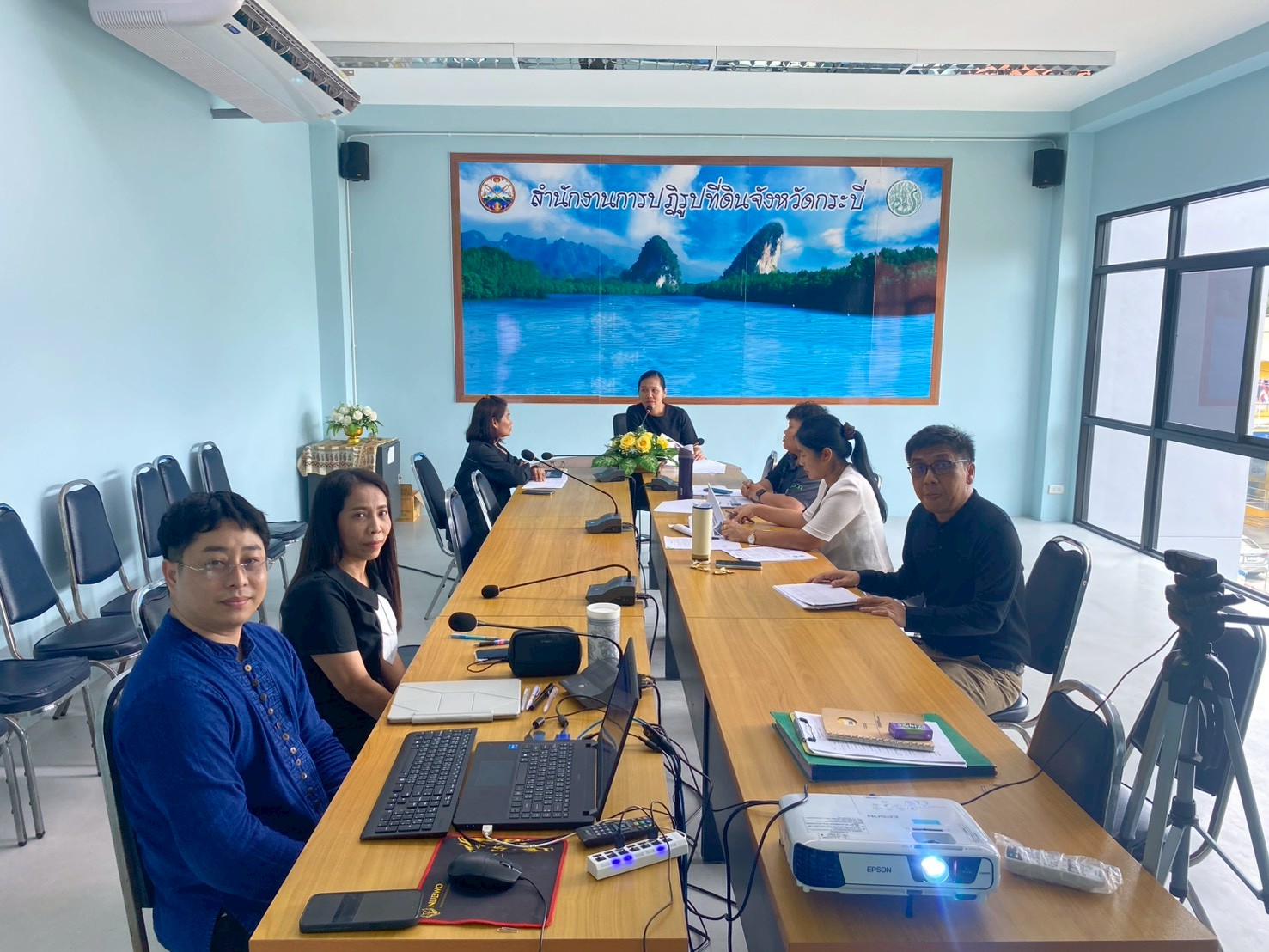 title - การประชุมคณะกรรมการคัดเลือกอาสาสมัครปฏิรูปที่ดินเพื่อเกษตรกรรม (อสปก.) ดีเด่น ประจำปี พ.ศ. 2569